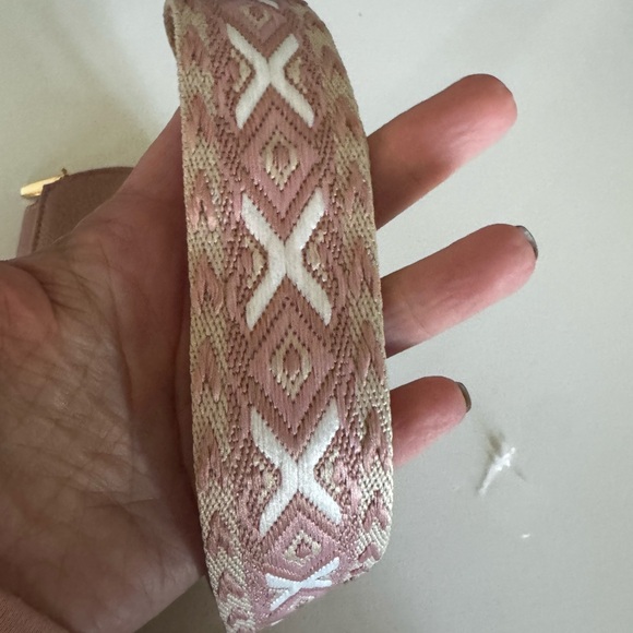 ✨ NWT Alyssa Mauve/Dusty Rose Vegan Leather Phone Crossbody Bag - Picture 5 of 8